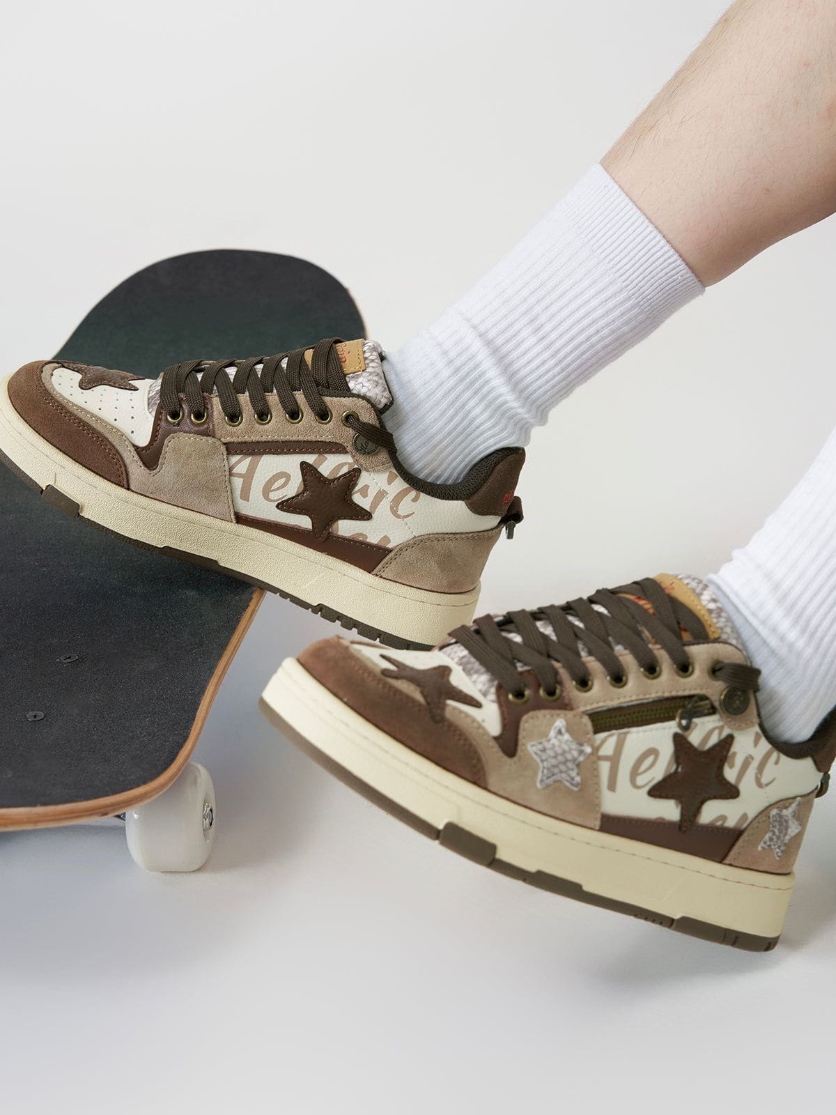 Starry Climb Vintage Star Patchwork Skate Shoes - Image 4