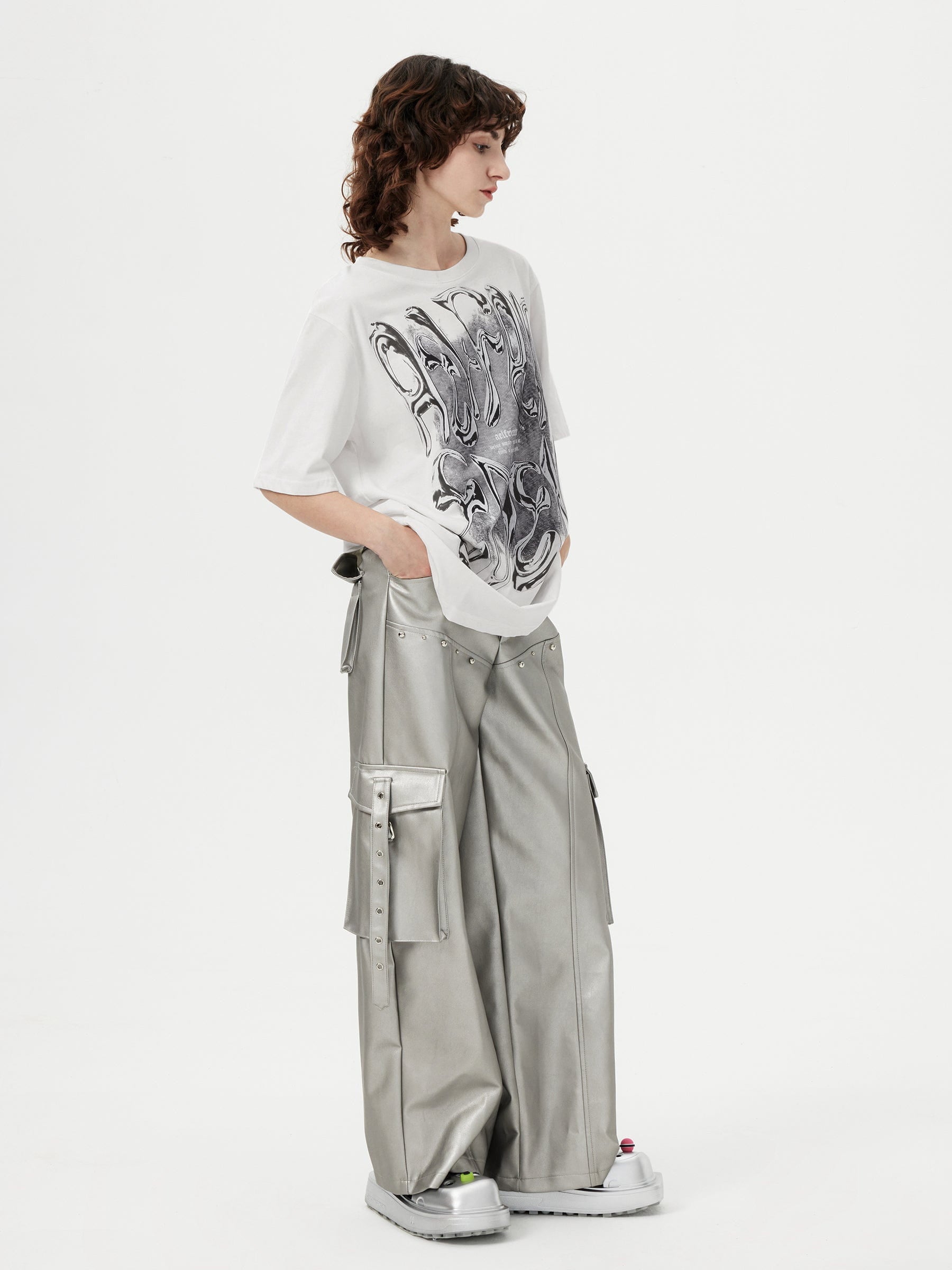 Aelfric Eden Futuristic Liquid Metal Design Tee - Image 5